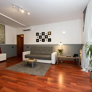 https://appartamento-via-flaminia.it-romehotels.com